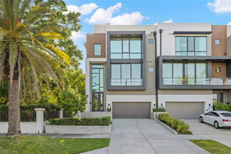 4 bedroom Townhouse at 98 W Davis Boulevard, Davis Point Twnhms, Tampa — photo 4