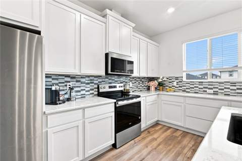 9436 Pinewood Point Place, Seffner FL - photo 6 of 35