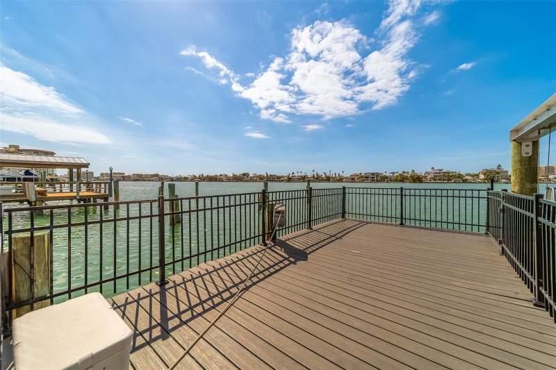 6 bedroom Single Family Residence at 824 Island Way, Island Estates Of Clearwater, Clearwater Beach — photo 5