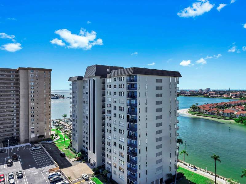2 bedroom Condominium at 5220 Brittany Drive #1501, Bayway Isles Point Brittany Five, St Petersburg — photo 3