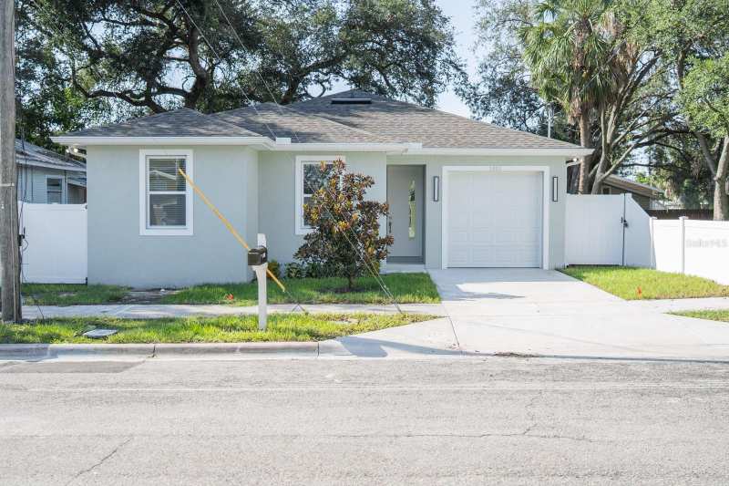 3 bedroom Single Family Residence at 1803 E 23rd Avenue, North Ybor Booker & Fernande, Tampa — photo 1