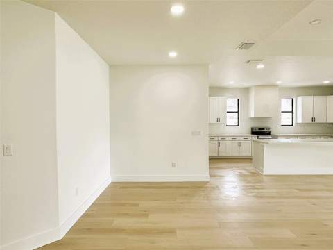 11703 Country Club Place, Tampa FL - photo 6 of 6