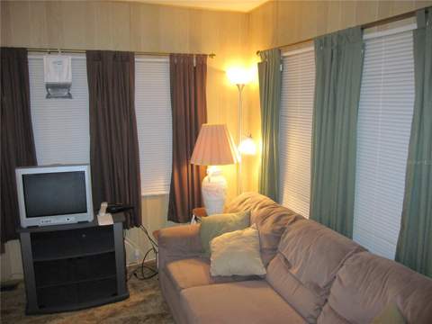 39015 Hillcrest Drive, Zephyrhills FL - photo 6 of 34