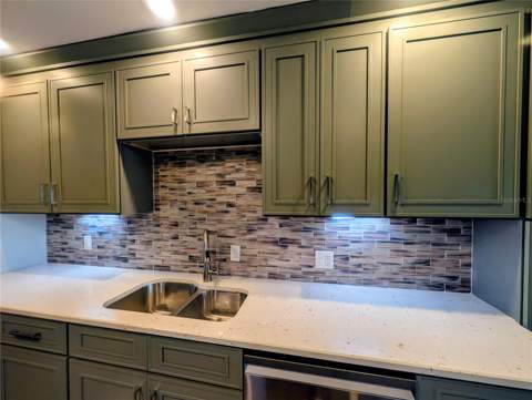 542 Boca Ciega Point Boulevard #2108, Madeira Beach FL - photo 11 of 38