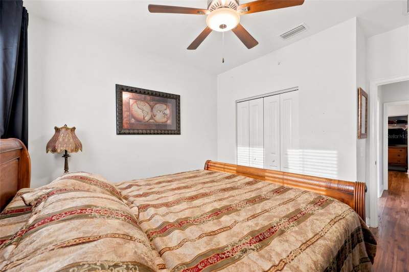 4 bedroom Single Family Residence at 16634 NW 193rd Terrace, Oak Ridge At High Spgs Ph 1, High Springs — photo 5