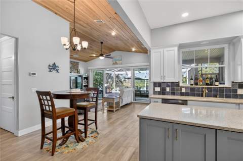 264 S Central Avenue, Umatilla FL - photo 8 of 42