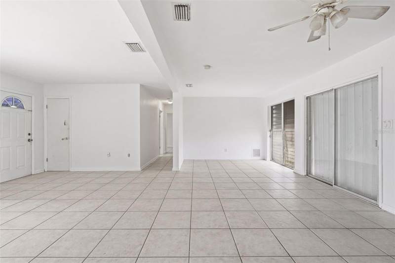 3 bedroom Single Family Residence at 21928 Beverly Avenue, Port Charlotte Sec 033, Port Charlotte — photo 4