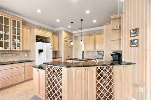 9271 Westshore Drive, Weeki Wachee FL - photo 8 of 67