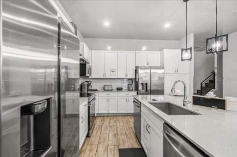 2558 Shanti Drive, Kissimmee FL - photo 10 of 30