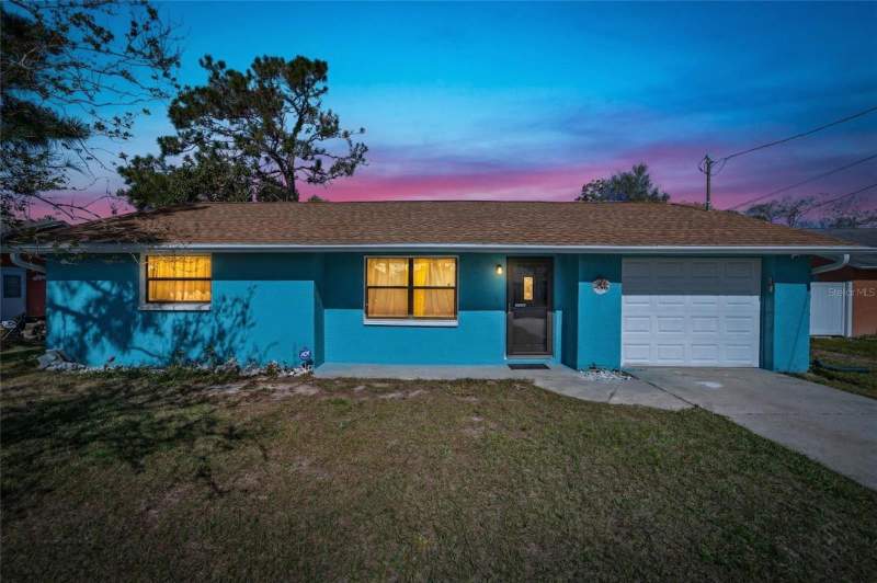 15821 ADOBE DRIVE home for sale in Viva Villas
