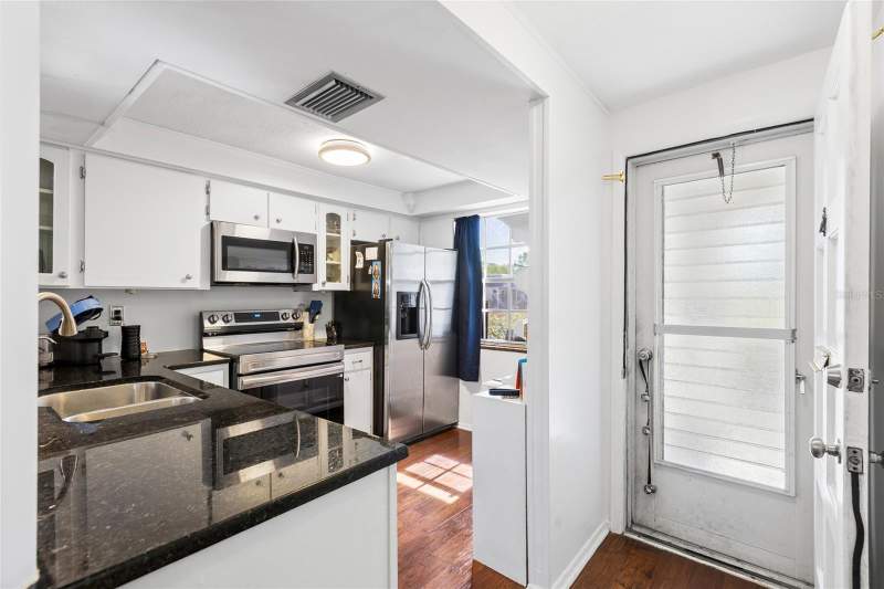 2 bedroom Condominium at 4209 Redcliff Place, Gardens Beacon Square, New Port Richey — photo 5