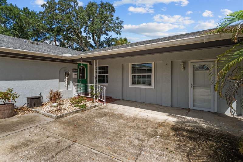 4 bedroom Single Family Residence at 7002 APPLEWOOD COURT, TOWNN COUNTRY PARK UNIT 33, TAMPA — photo 2
