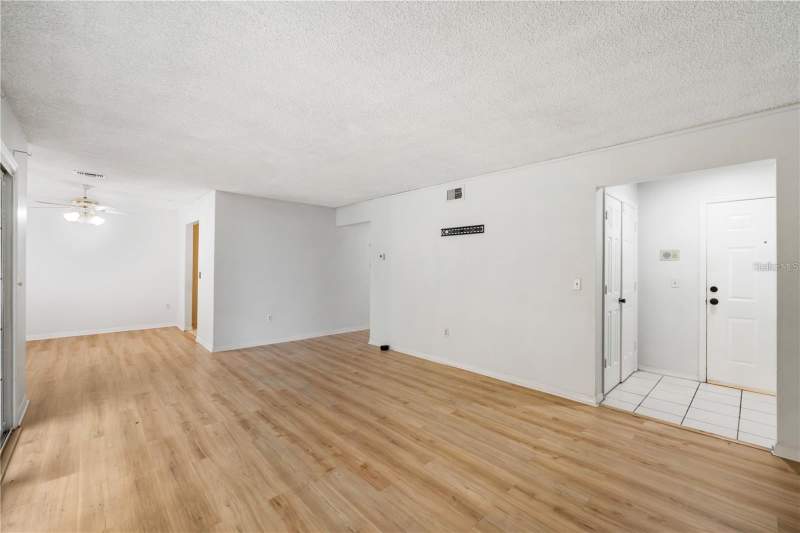 2 bedroom Condominium at 4160 Versailles Drive #4160D, Cypress Pointe/Lk Orlando, Orlando — photo 2