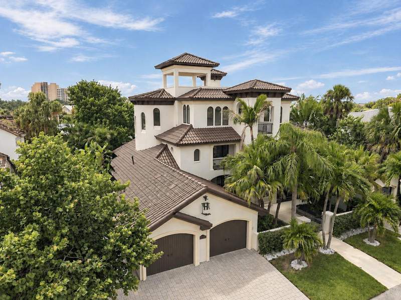 5 bedroom Single Family Residence at 980 Bay Esplanade, Carlouel Sub, Clearwater — photo 4
