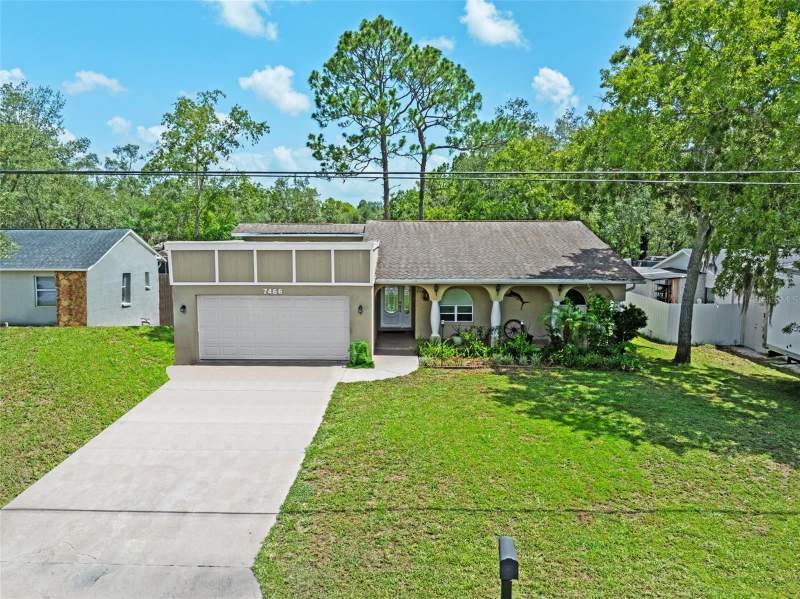 3 bedroom Single Family Residence at 7466 Apache Trail, Weeki Wachee Woodlands, Spring Hill — photo 2