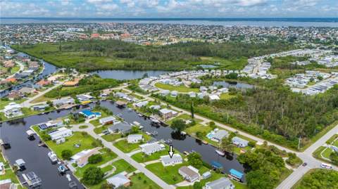720 Dania Court, Punta Gorda FL - photo 8 of 39