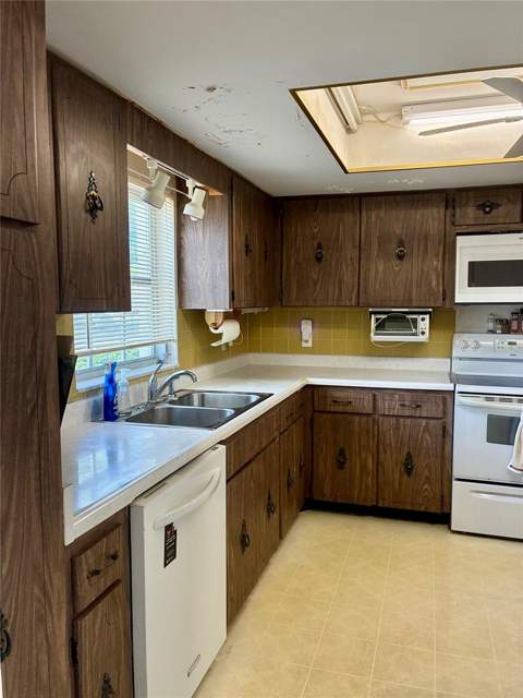 1657 S Lake Avenue #1, Clearwater FL - photo 6 of 25