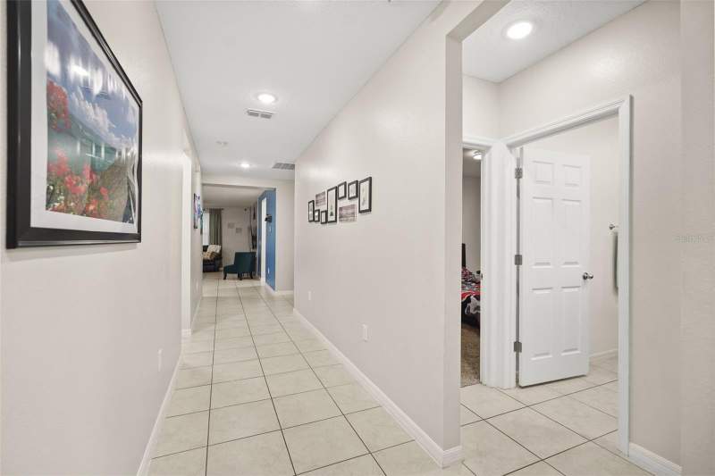 4 bedroom Single Family Residence at 428 McKenna Drive, Lucerne Park Reserve, Winter Haven — photo 4