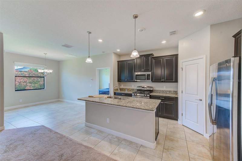 3 bedroom Single Family Residence at 8121 Sequester Loop, Connerton Village 02 Prcl 211, Land O Lakes — photo 5