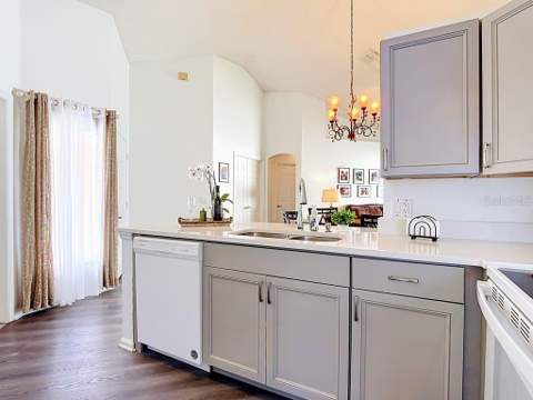 2079 Shannon Lakes Boulevard, Kissimmee FL - photo 6 of 24
