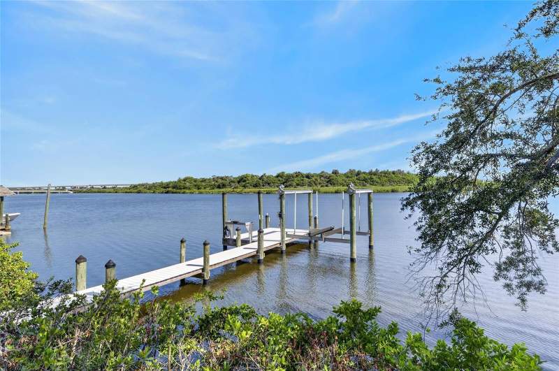3 bedroom Single Family Residence at 6712 Myrna Drive, Whispering Pines Estates, Tampa — photo 3