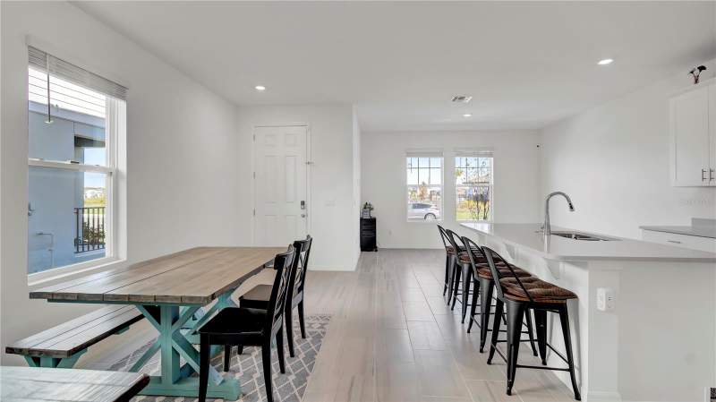 4 bedroom Single Family Residence at 4704 Homestead Trail, Edgewater Ed-4 Lt 1 Rep, St Cloud — photo 4