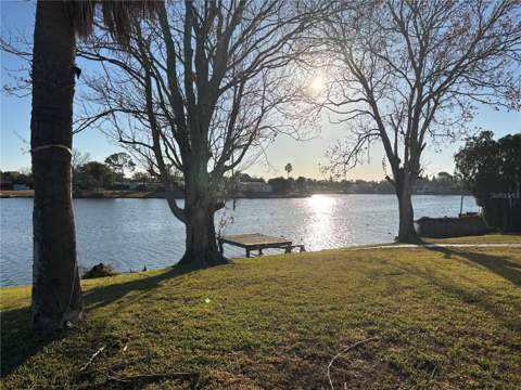 9616 Lake Christina Lane, Port Richey FL - photo 17 of 23