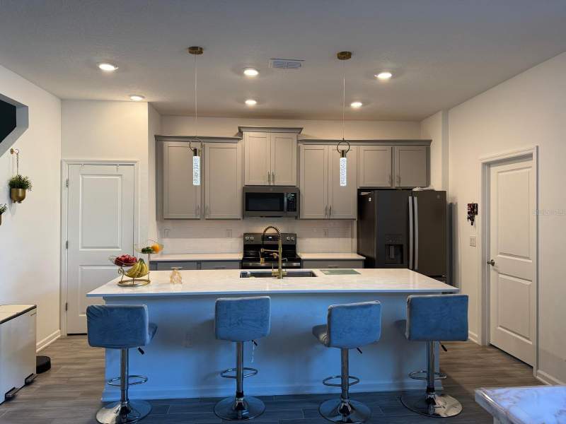 4 bedroom Townhouse at 1700 Tohoqua Boulevard, Tohoqua Ph 6, Kissimmee — photo 2