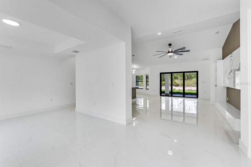 4 bedroom Single Family Residence at 3201 35th Street, Lehigh Acres, Lehigh Acres — photo 5