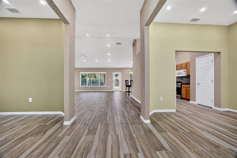 4 bedroom Single Family Residence at 25900 Aysen Drive, Punta Gorda Isles Sec 20, Punta Gorda — photo 4