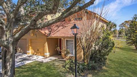 1192 N Fairway Drive, golf community for sale in Apopka
