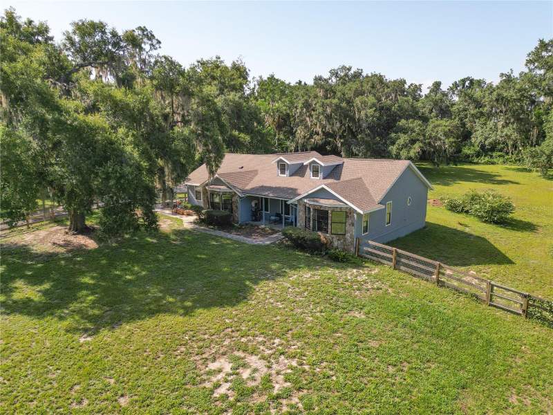 4 bedroom Single Family Residence at 6820 TUSCAWILLA DRIVE, JOHNSONS MARY K & T S, LEESBURG — photo 4