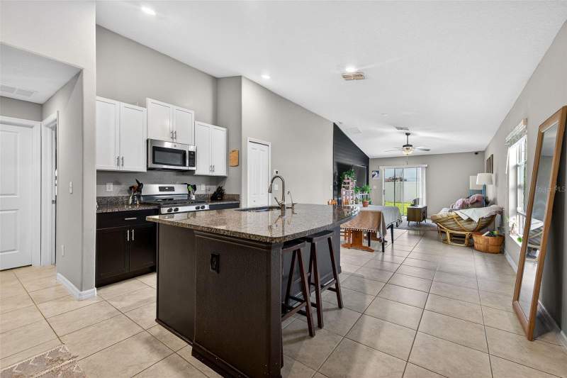 3 bedroom Single Family Residence at 9324 Lemon Drop Loop, Belmont South Ph 2F, Sun City Center — photo 4