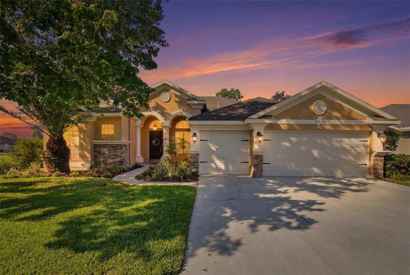5 bedroom Single Family Residence at 12903 Drakefield Drive, Deerfield Lakes, Spring Hill — photo 1