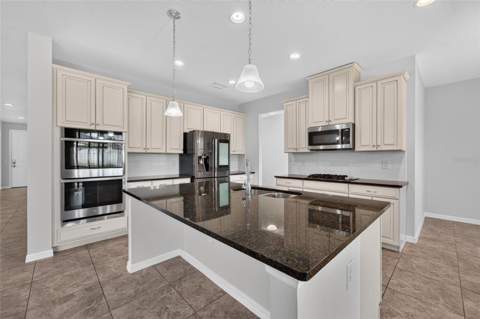 11628 Lake Lucaya Drive, Riverview FL - photo 10 of 47