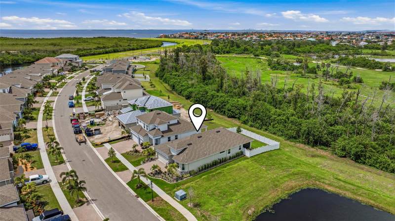 4 bedroom Single Family Residence at 1065 Signet Drive, Marisol Pointe, Apollo Beach — photo 2