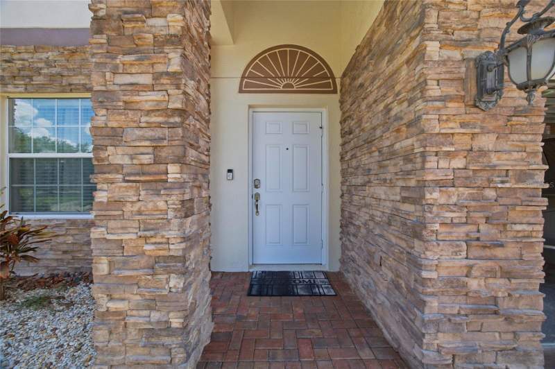 4 bedroom Single Family Residence at 12407 Gilmerton Mist Lane, Worthington Lot 20, Riverview — photo 4