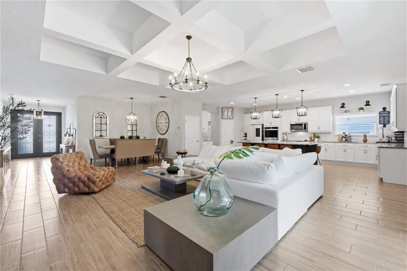 4 bedroom Single Family Residence at 600 Avila Place, Talichet At Venezia, Howey In The Hills — photo 5