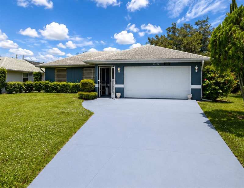 3 bedroom Single Family Residence at 21476 Peachland Boulevard, Port Charlotte Sec 033, Port Charlotte — photo 1