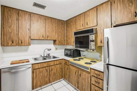 2700 Bayshore Boulevard #1305, Dunedin FL - photo 13 of 47