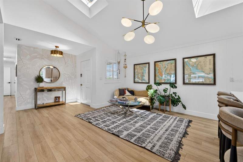 4 bedroom Single Family Residence at 8450 Flagstone Drive, Bay Crest Park Unit 19, Tampa — photo 5