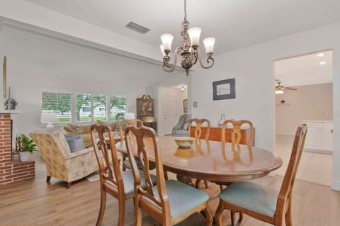1113 Glenmoor Court, Clearwater FL - photo 9 of 39