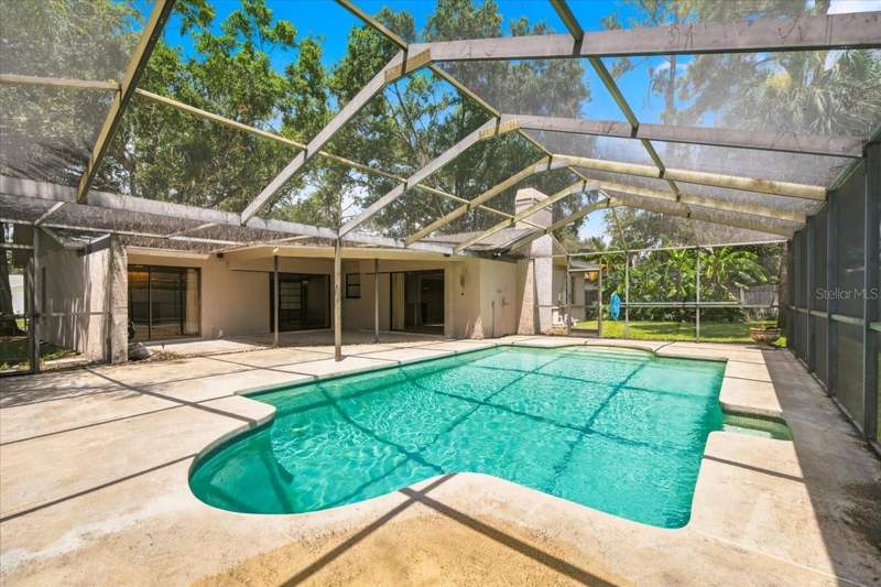 3 bedroom Single Family Residence at 14105 Knottingsley Place, Village Xiii Unit 1 Of Carroll, Tampa — photo 4