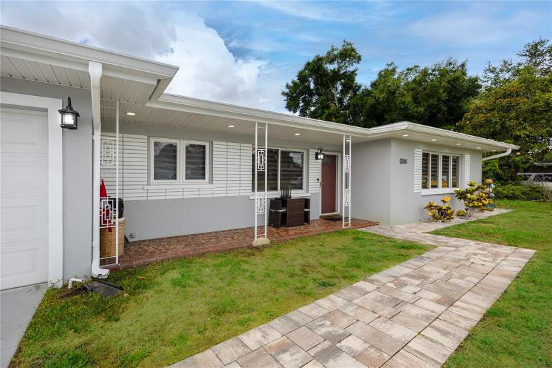 3 bedroom Single Family Residence at 1833 HUNT LANE, DOUGLAS MANOR ESTATES 1ST ADD, CLEARWATER — photo 5