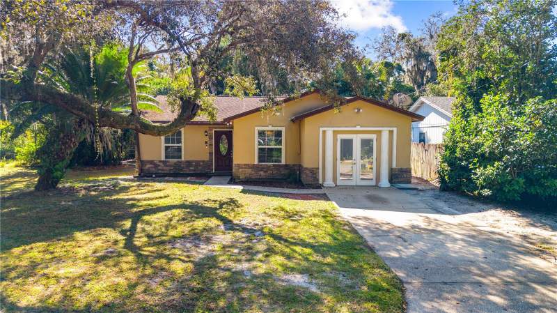 8 WOOD STREET home for sale in La June Park
