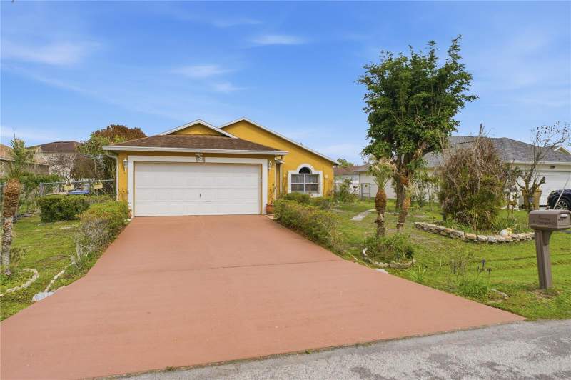 3 bedroom Single Family Residence at 675 Basingstoke Court, Poinciana Village 2 Nbhd 3, Poinciana — photo 3