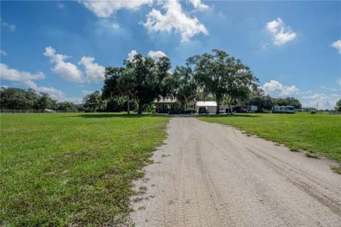 2124 Fox Run Lane, home for sale in Lake Wales 33898