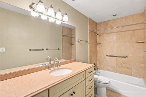 124 Oaks Court, Sanford FL - photo 11 of 43