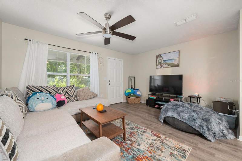 2 bedroom Townhouse at 2362 SW 42nd Way #165, Hailey Gardens, Gainesville — photo 3