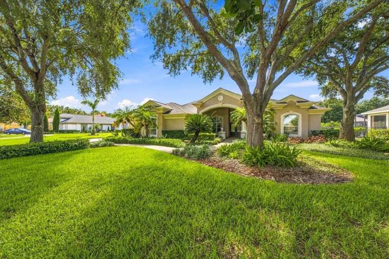 4 bedroom Single Family Residence at 5513 Keeler Oak Street, Fish Hawk Trails Unit 5, Lithia — photo 1